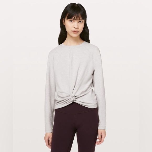 Lululemon Tuck & Gather Twist Front Long Sleeve Pullover Top Sweatshirt Size 8 - Picture 8 of 10